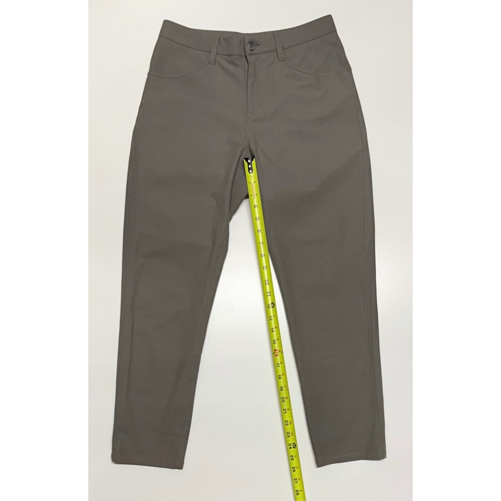 Vuori Meta Pant Mens 28.5x26 Dark Khaki Taupe Technical Stretch 5-Pocket Chino
